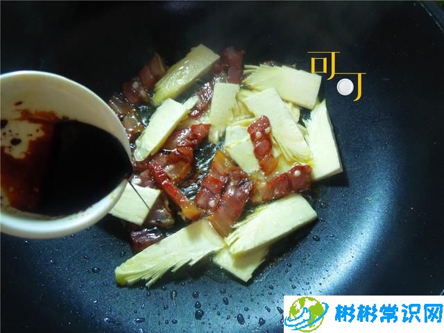 云南腊肉汤里炖什么好吃