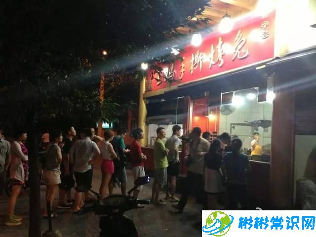 宜昌最好吃的烤兔没有之一,总店一天卖出过5000只烤兔的神话级美食