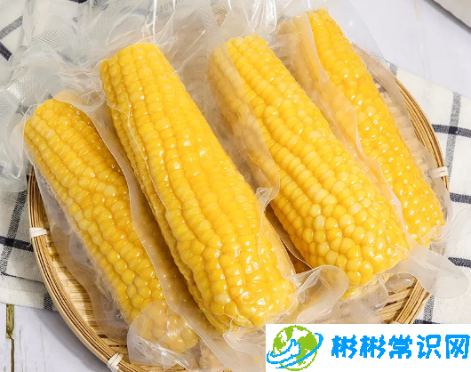 真空玉米为什么要带着袋子煮