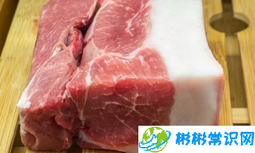 1分钟快速解冻肉的方法最新？解冻肉的最快方法是冷水还是热水