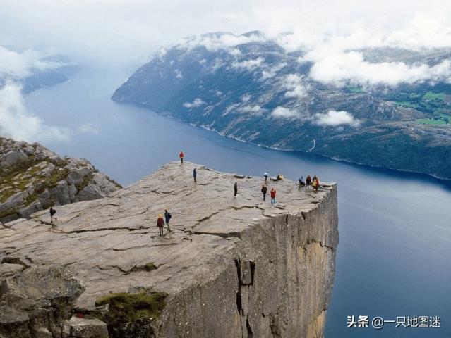 全球岛屿最多的国家(世界上岛屿最多的国家)