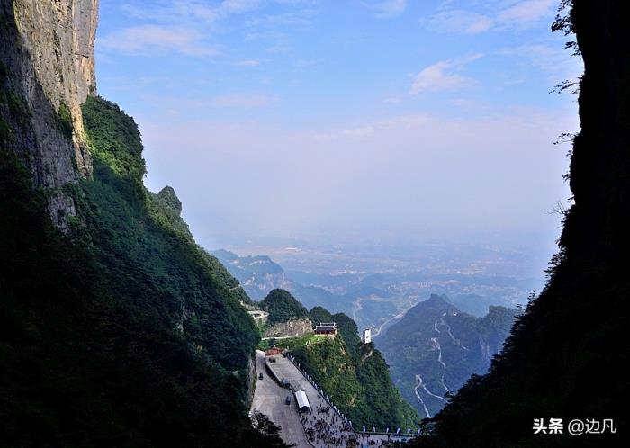 望天门山的天门山在哪(天门山在哪里)