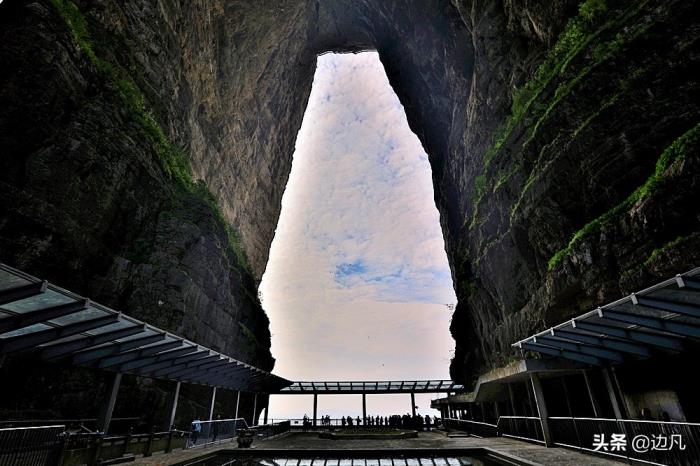 望天门山的天门山在哪(天门山在哪里)