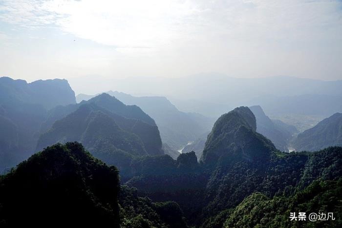 望天门山的天门山在哪(天门山在哪里)