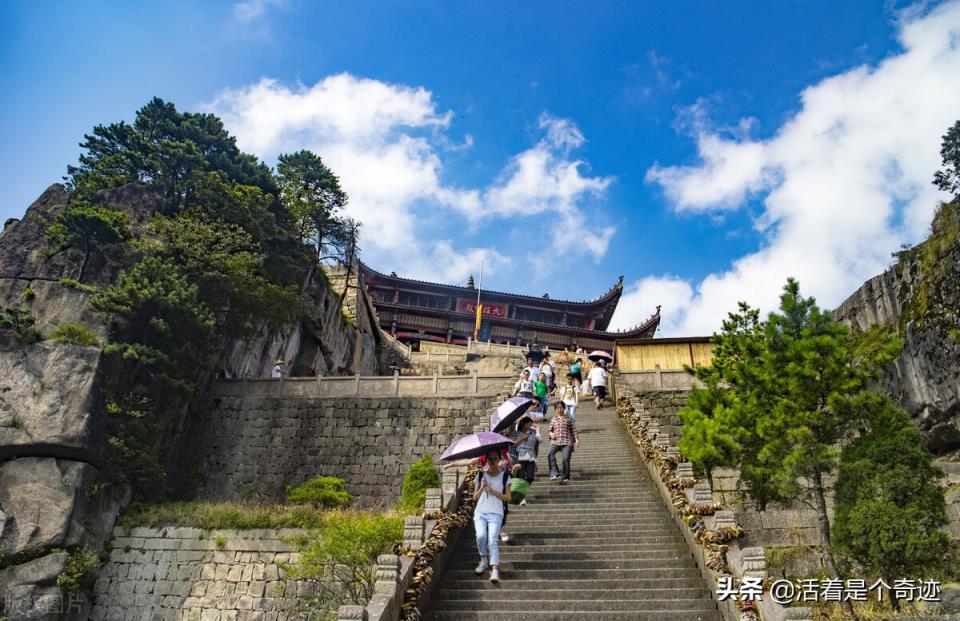 九华山门票多少钱（九华山玩一趟要多少钱）