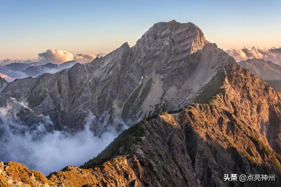 中国名山排名前十(中国最有名的十大名山)