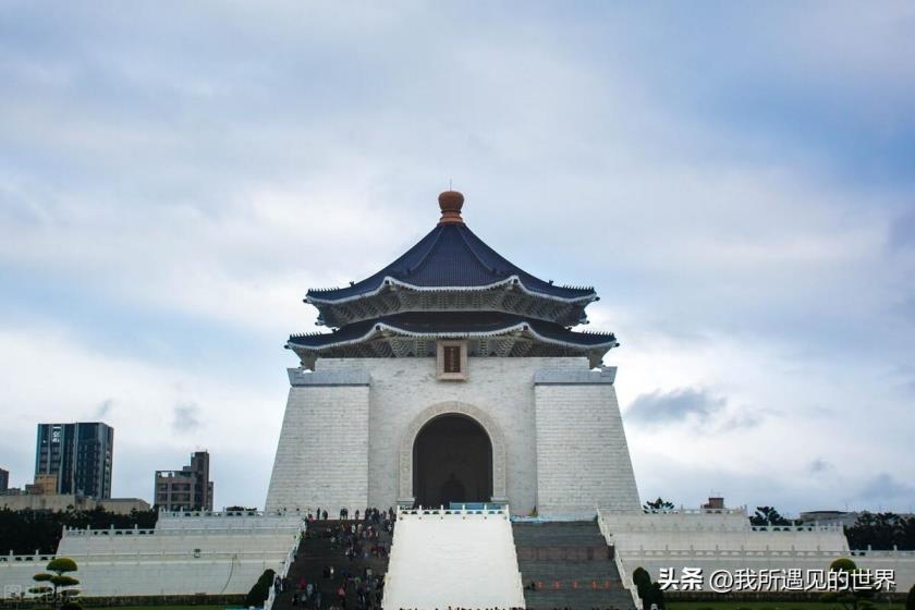 台湾游玩必去的十大景点推荐(台湾好玩必去的旅游景点有哪些)